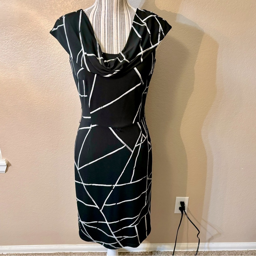Nwt Tahari Dress Sz 2 Arthur S. Levine Black White Geometric Lines Short Slv Asl